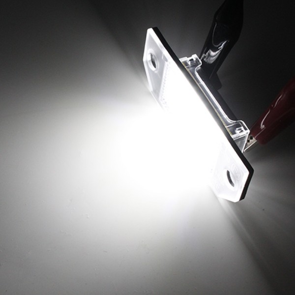 White 12V Led License Plate Lamp Assembly for Ford Focus C-MAX MK2 03-08