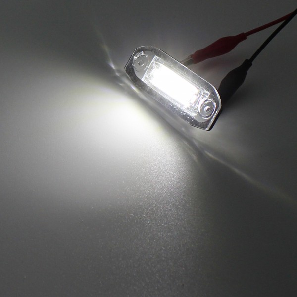  Canbus Car LED Rear License Plate Light Bright White Number Lamp Assembly for Volvo S40 S60 S80 V50 V60 V70 Xc60 Xc70 Xc90